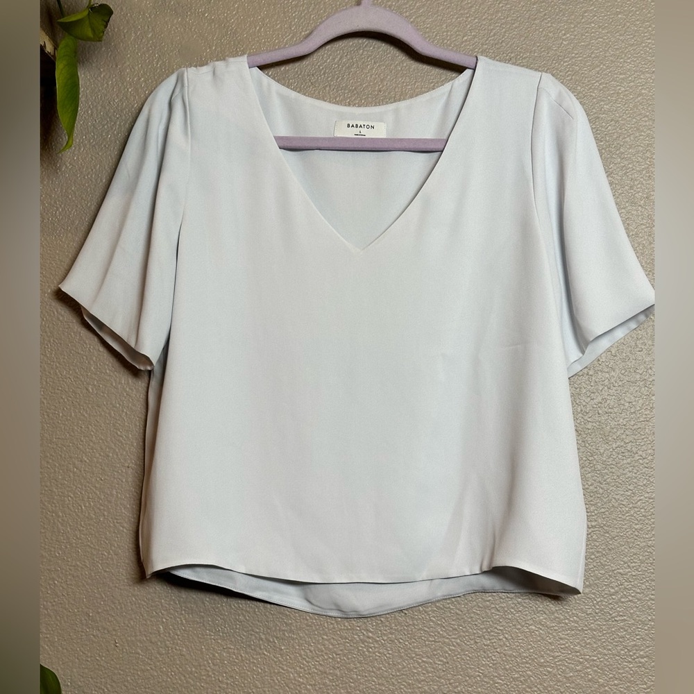 SOLD Babaton Aritzia Crop blouse in Bone Size Lg